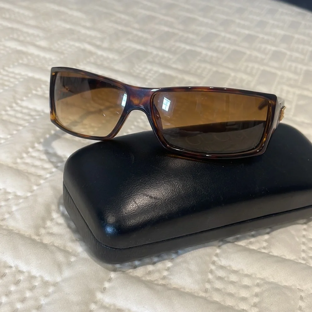 Authentic Gucci Sunglasses (see pics for details ) - Picture 2 of 12
